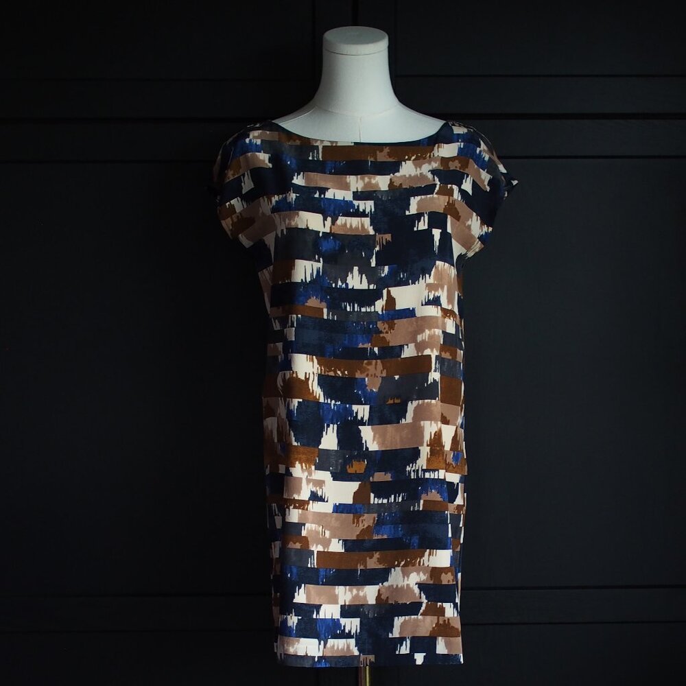 Club Monaco | Silk Short Dolman Sleeve Shift Dress